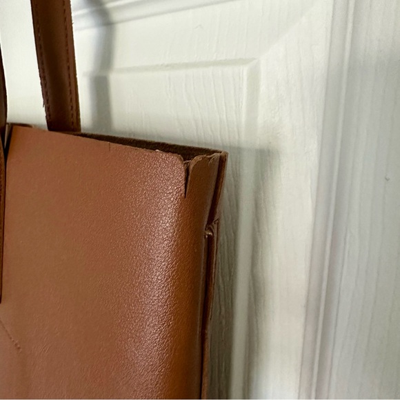 HENNY+LEV  / VEGAN LEATHER TOTE / COGNAC - Picture 6 of 8